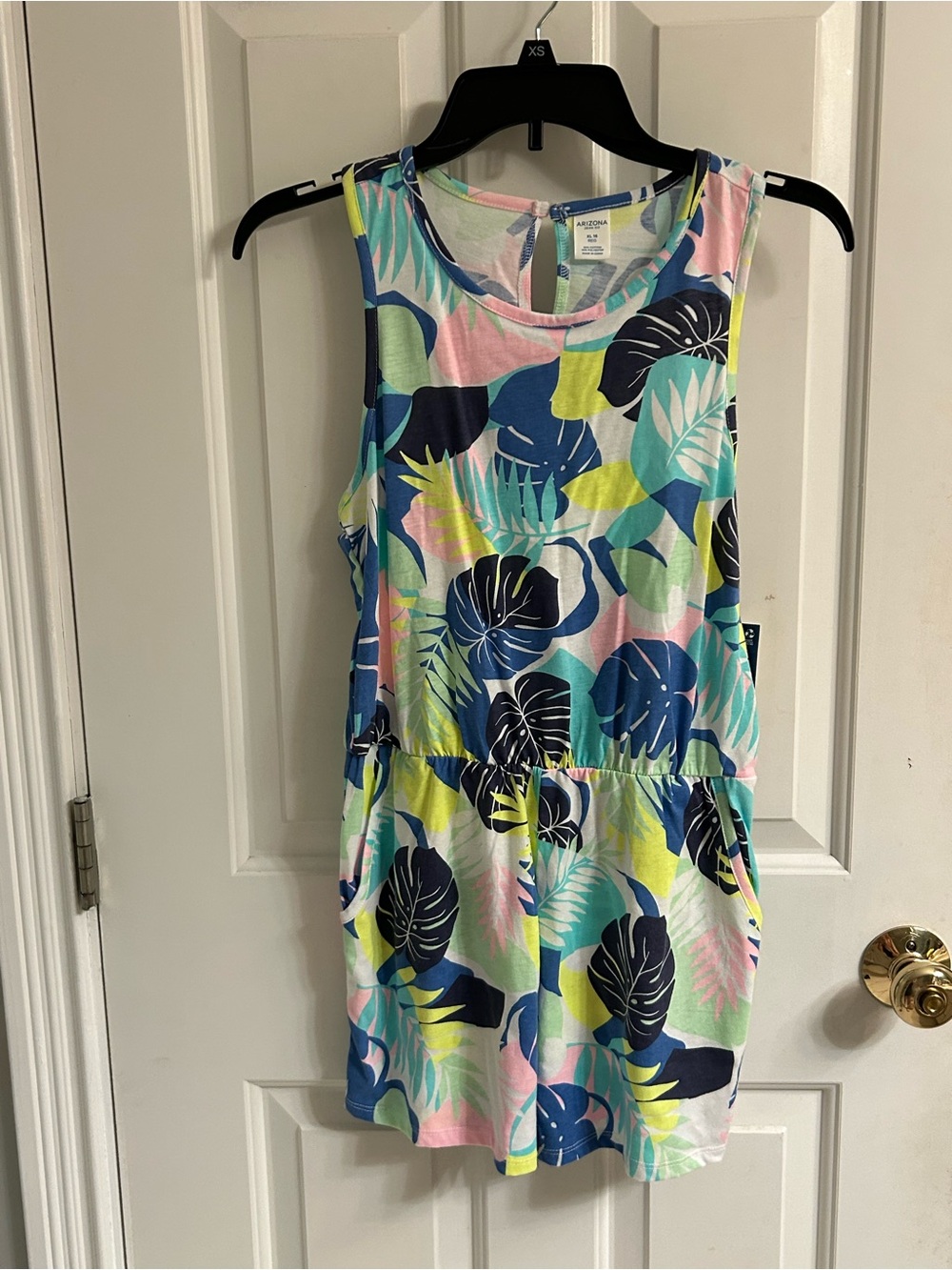 NWT- Girls Arizona Tropical Leaf Sleeveless Romper in Navy, Pink & Mint